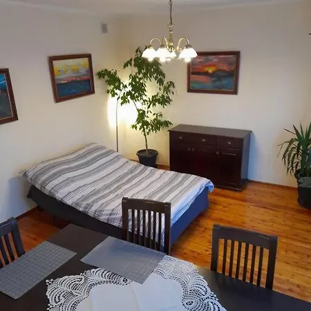 Bronowice- Parter Domu 아파트